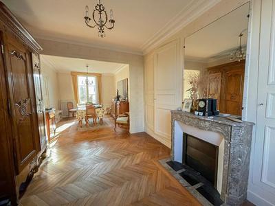Maison bourgeoise - 168 m² - 7 pièces