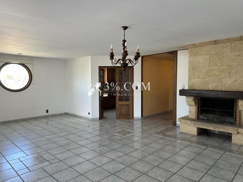 Maison - 639 m² - 12 pièces