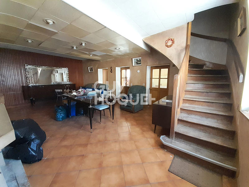 Maison - 99 m² - 4 pièces
