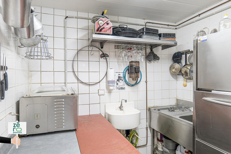 Fonds de commerce - Magasins - 50 m²