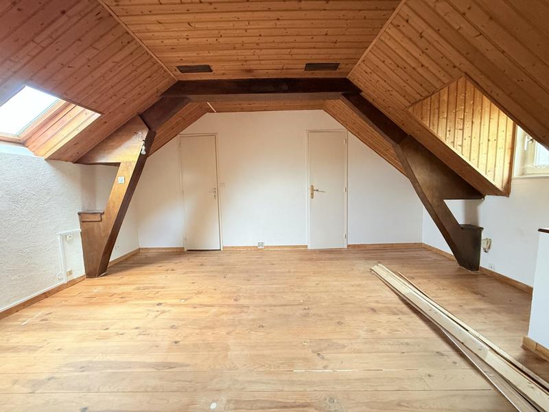 Maison ancienne - 178 m² - 10 pièces