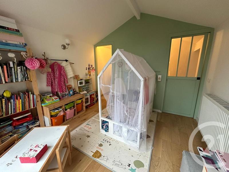 Maison - 107 m² - 6 pièces