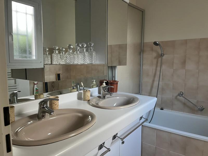 Maison - 95 m² - 5 pièces