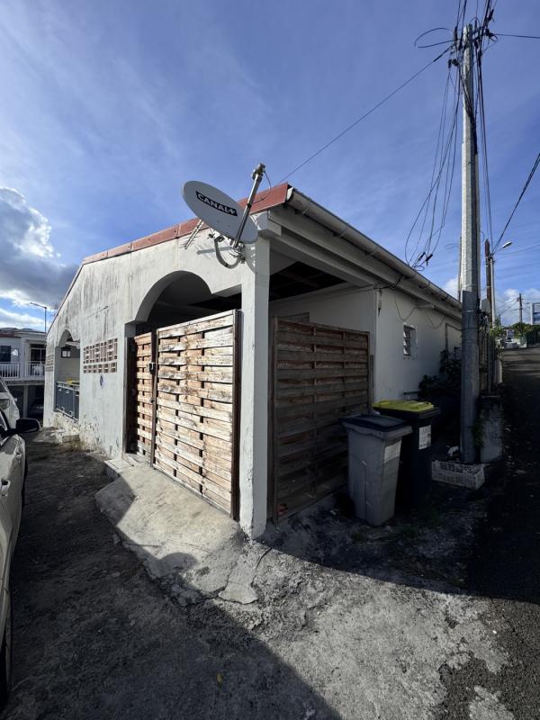 Immeuble - 81 m² - 4 pièces