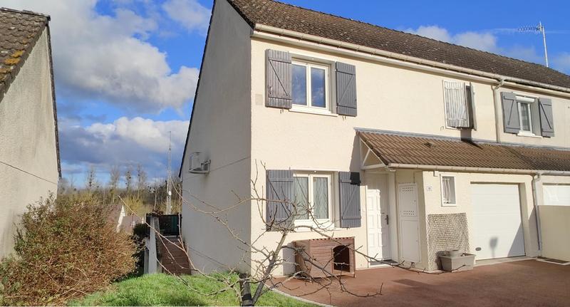 Maison - 88 m² - 4 pièces