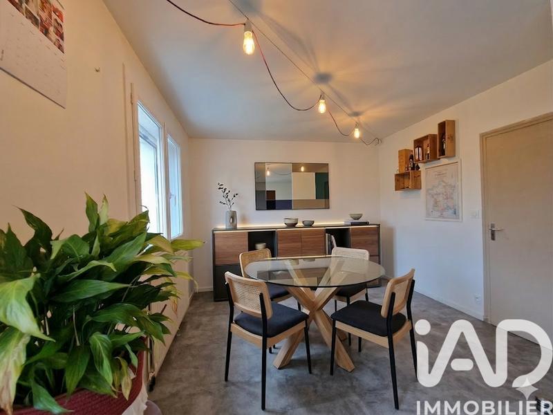 Maison - 98 m² - 4 pièces