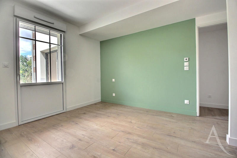 Maison - 141 m² - 6 pièces