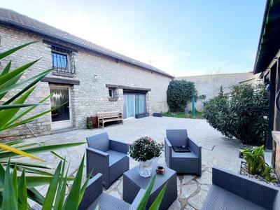 Maison - 186 m² - 8 pièces