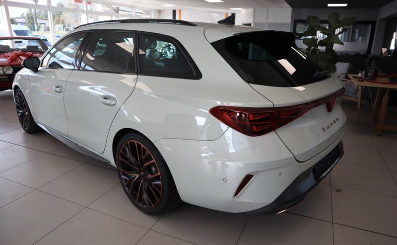 Cupra Leon St 272 Extrem Vz Hybride Rechargeable / Matrix Attache Remorque Coffre Elec Sieges à Memoire Sennheiser