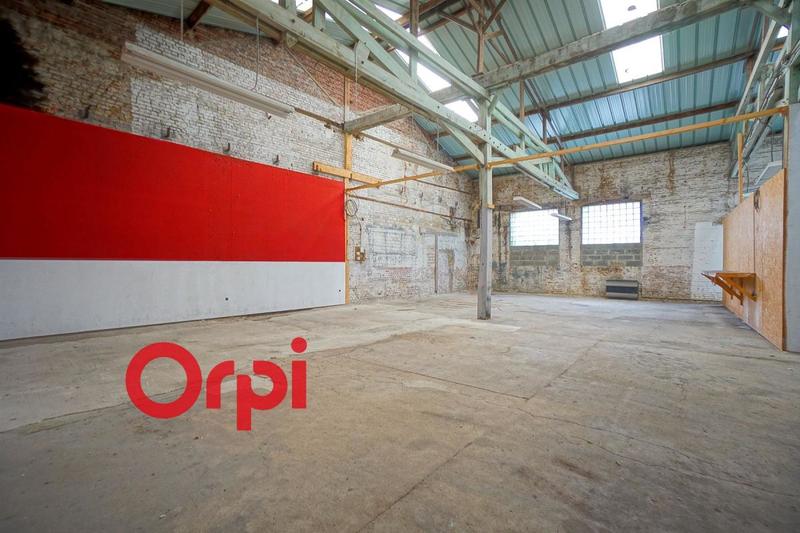 Entrepôt - 680 m²