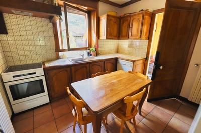 Maison - 210 m² - 15 pièces