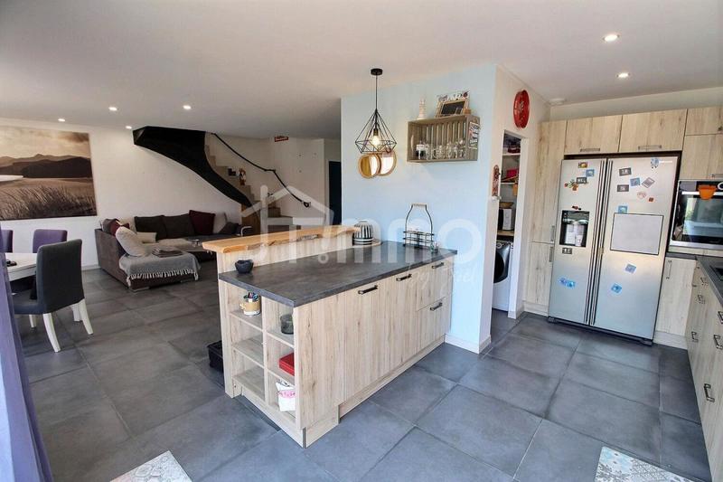 Villa - 123 m² - 4 pièces