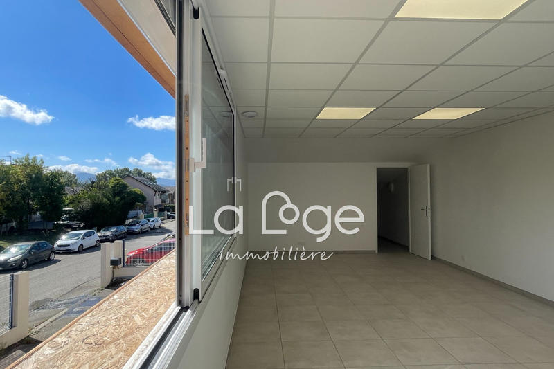 Local commercial - 700 m²