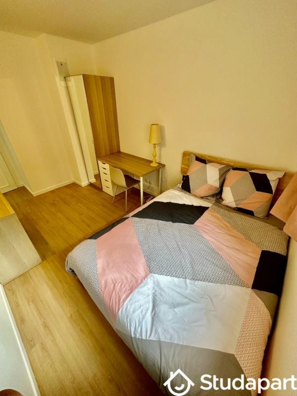 Chambre - 9 m² - 1 pièce