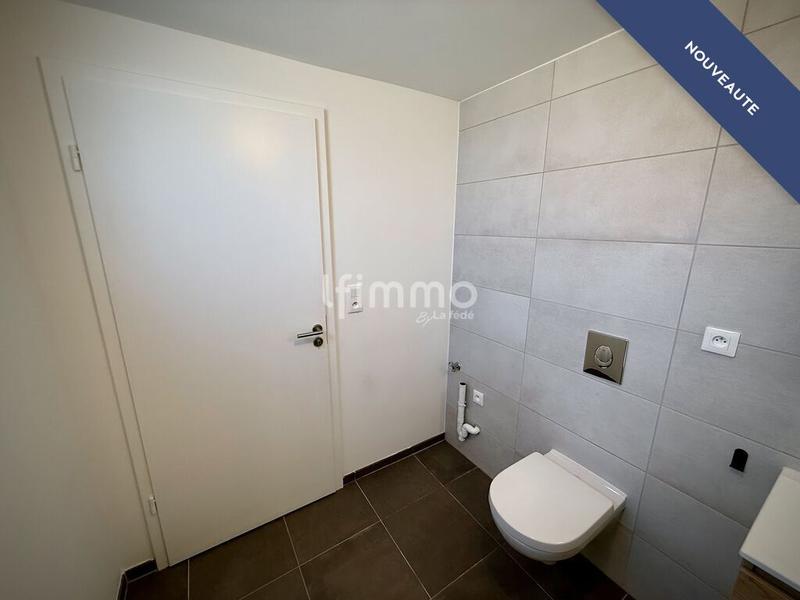 Loft - 121 m² - 5 pièces