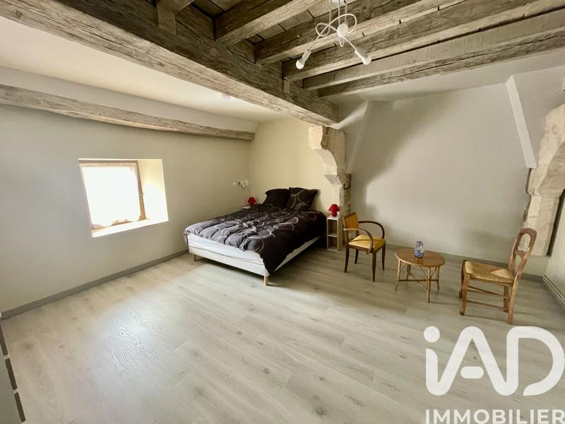 Maison - 256 m² - 8 pièces