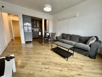 Appartement - 128 m² - 7 pièces