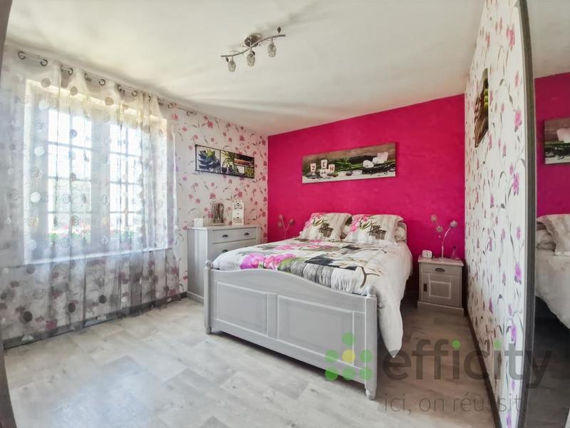 Maison - 180 m² - 7 pièces