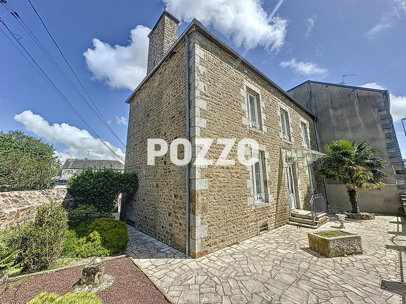 Maison - 185 m² - 8 pièces
