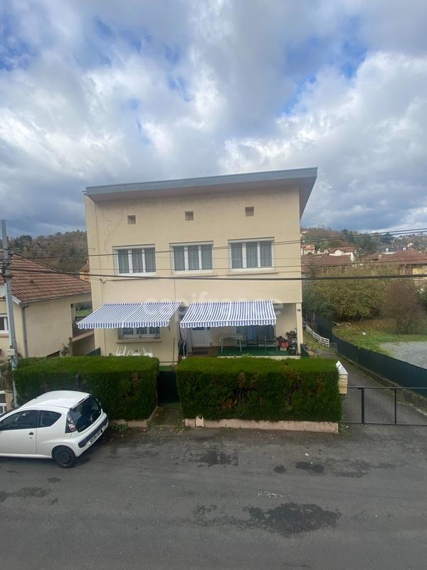 Maison - 160 m² - 8 pièces