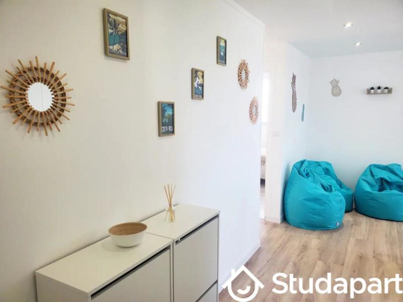 Chambre - 11 m² - 1 pièce