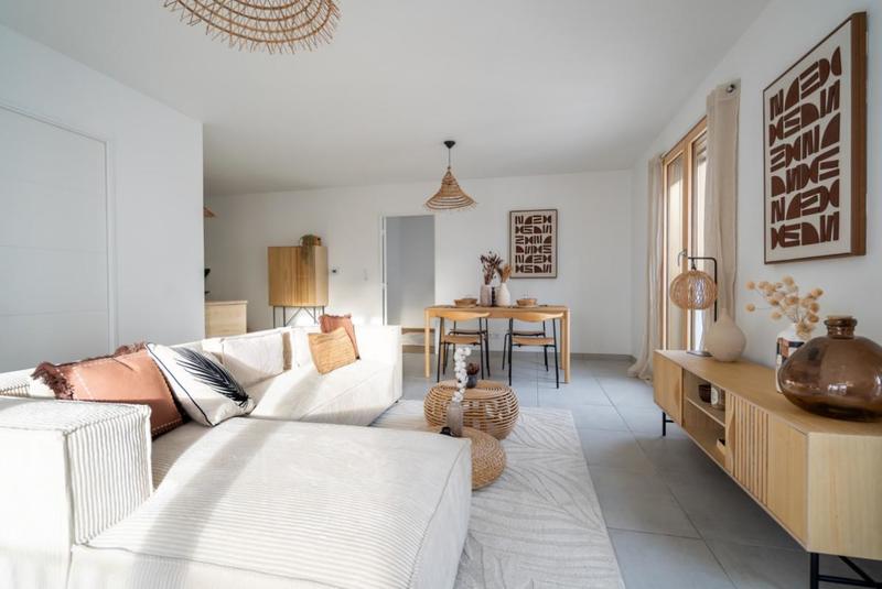 Appartement - 90 m² - 4 pièces