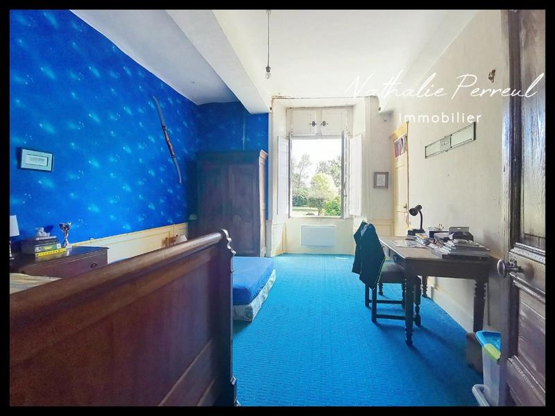 Château - 529 m² - 18 pièces