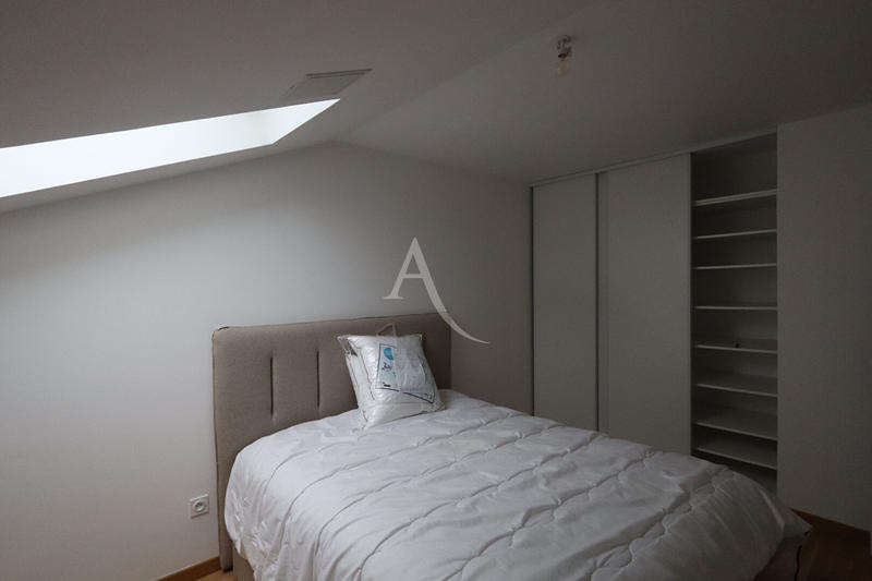 Appartement - 87 m² - 3 pièces