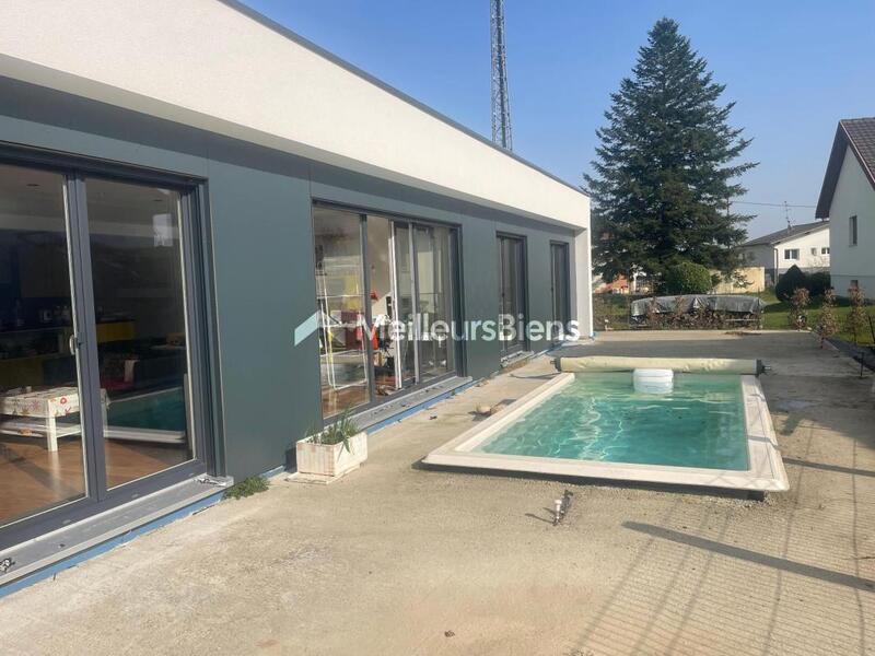 Maison - 137 m² - 5 pièces