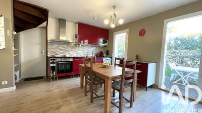 Maison - 74 m² - 4 pièces