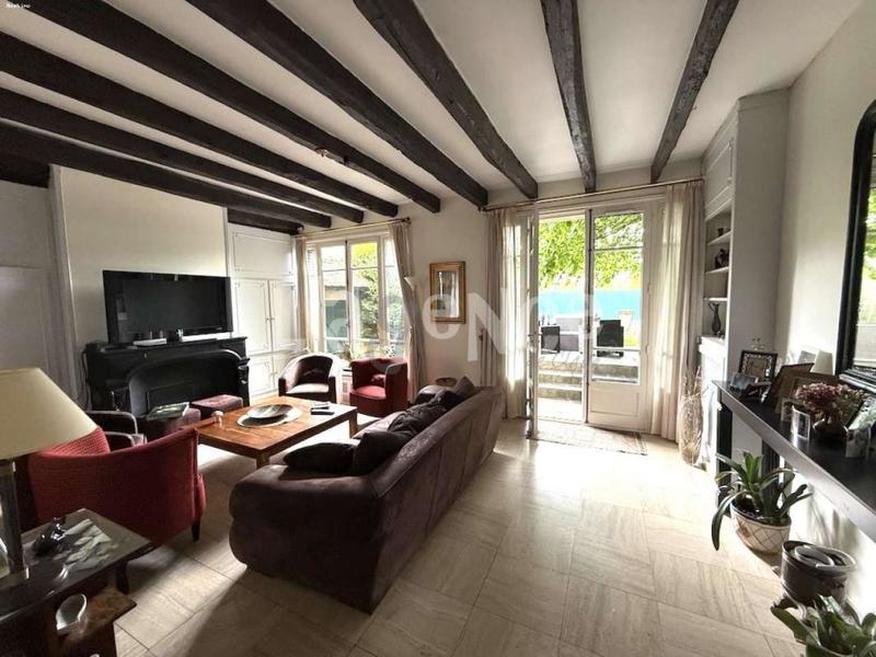 Propriété - 160 m² - 7 pièces