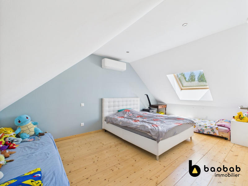 Maison - 320 m² - 12 pièces