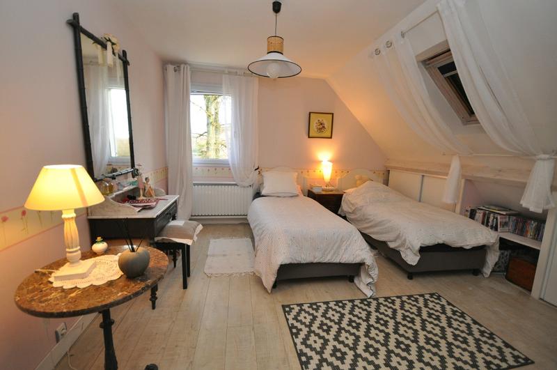 Maison - 226 m² - 9 pièces