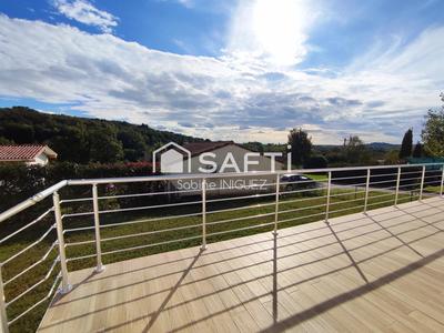 Maison - 114 m² - 5 pièces