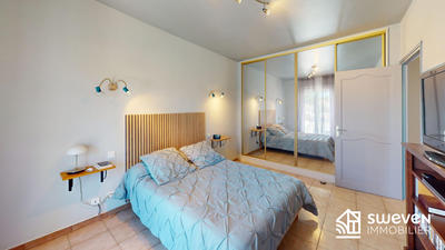 Villa - 185 m² - 9 pièces