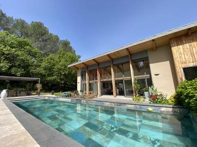 Villa - 160 m² - 7 pièces