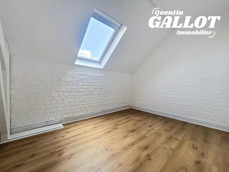 Maison - 202 m² - 5 pièces