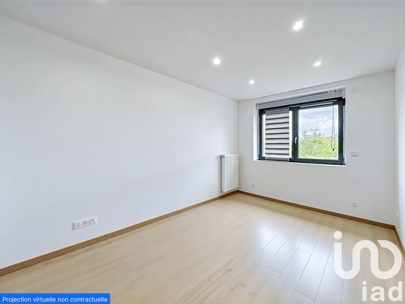 Maison - 250 m² - 10 pièces