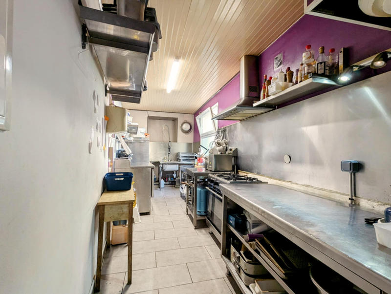 Fonds de commerce - Magasins - 200 m²