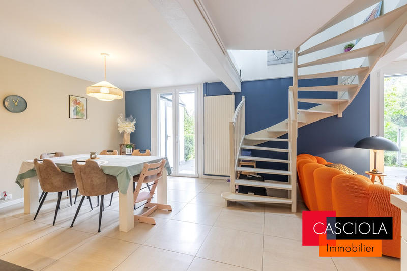 Maison - 163 m² - 7 pièces