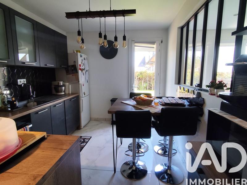 Maison - 94 m² - 4 pièces