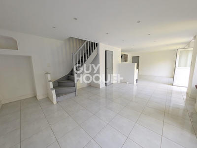 Maison - 75 m² - 5 pièces