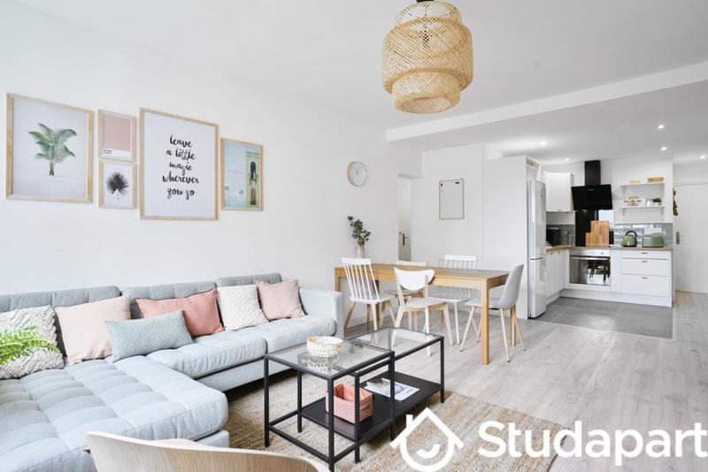 Chambre - 13 m² - 1 pièce