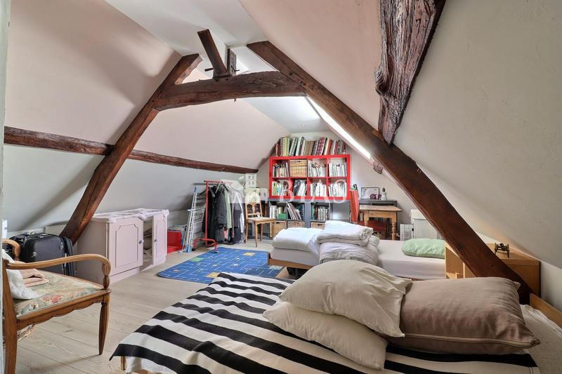 Maison - 131 m² - 7 pièces