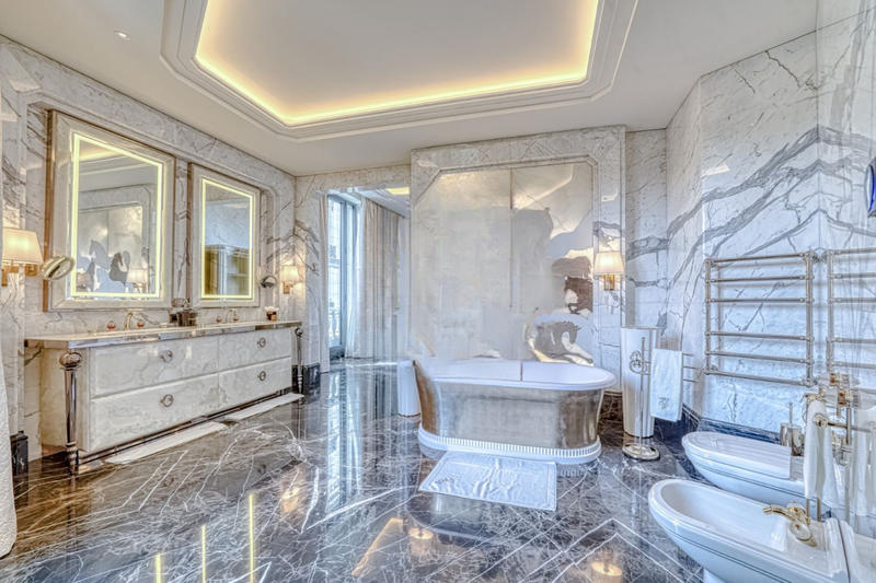 Appartement - 572 m² - 8 pièces