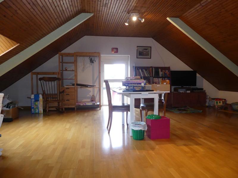 Maison - 203 m² - 7 pièces