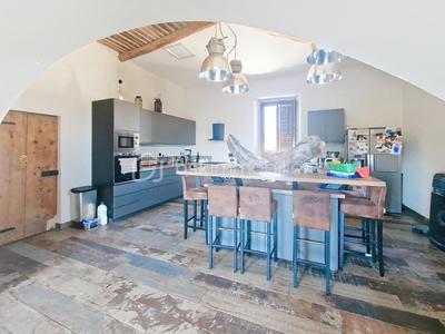 Appartement - 153 m² - 5 pièces