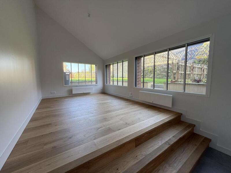 Demeure - 152 m² - 8 pièces