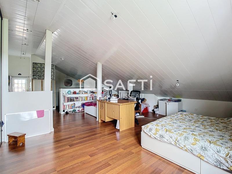 Maison - 135 m² - 6 pièces