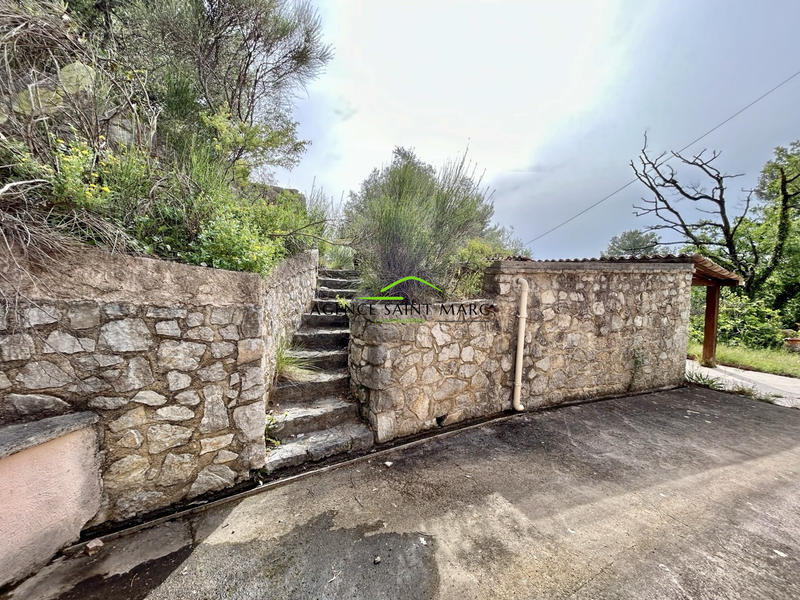 Maison - 132 m² - 2 pièces